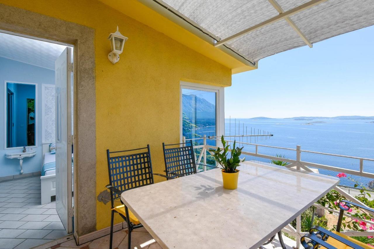 Ancora Mokalo Apartment